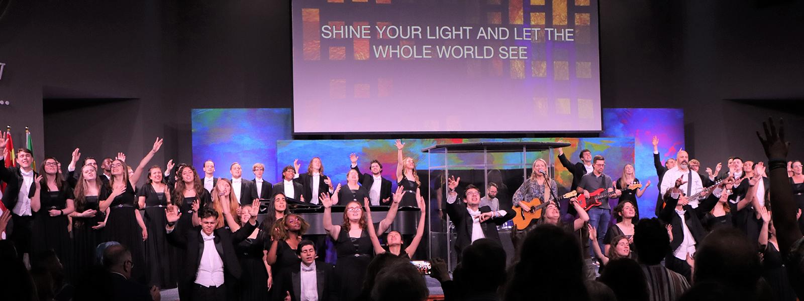 Laura Story sings with the CIU Ambassador Choir (Photo by Kierston Smith)