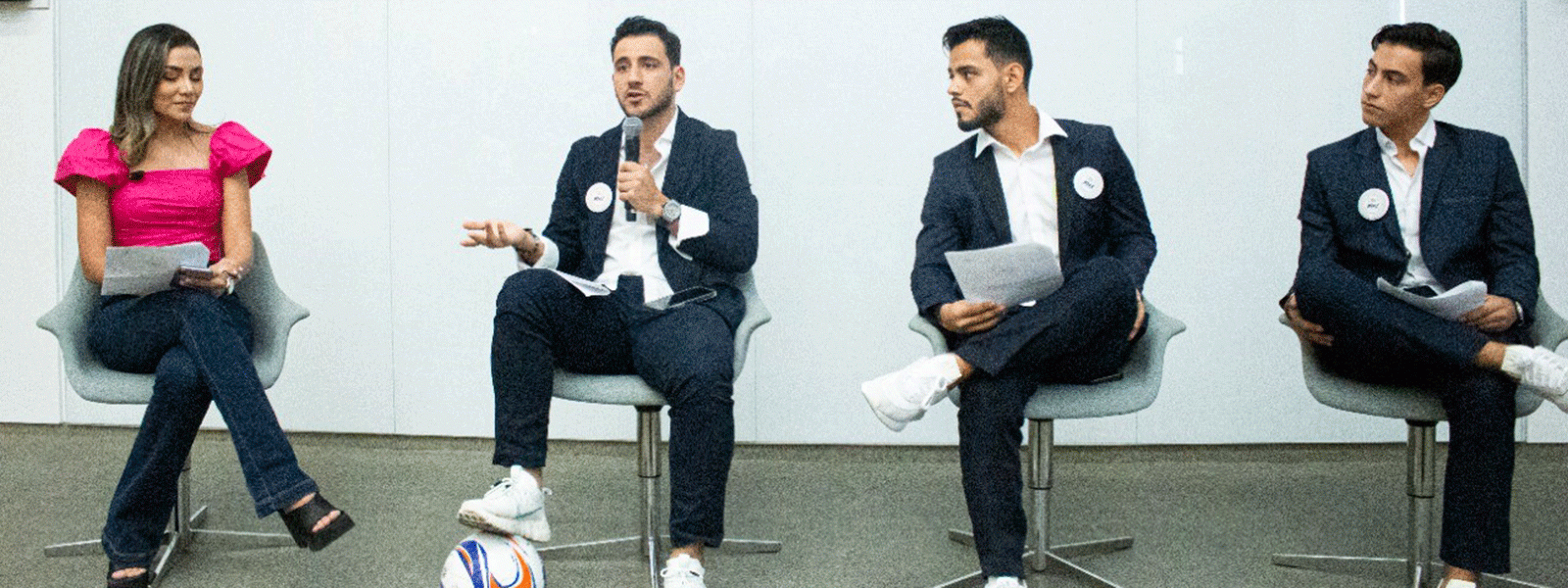 The Ospina brothers discuss the business of sports in an interview. 