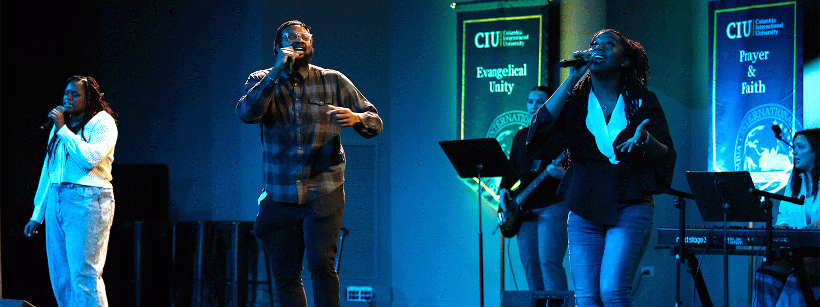 Worship in music at the CIU Black History celebration. (Photo by Jonathan McGaha, CIU Student Photographer)