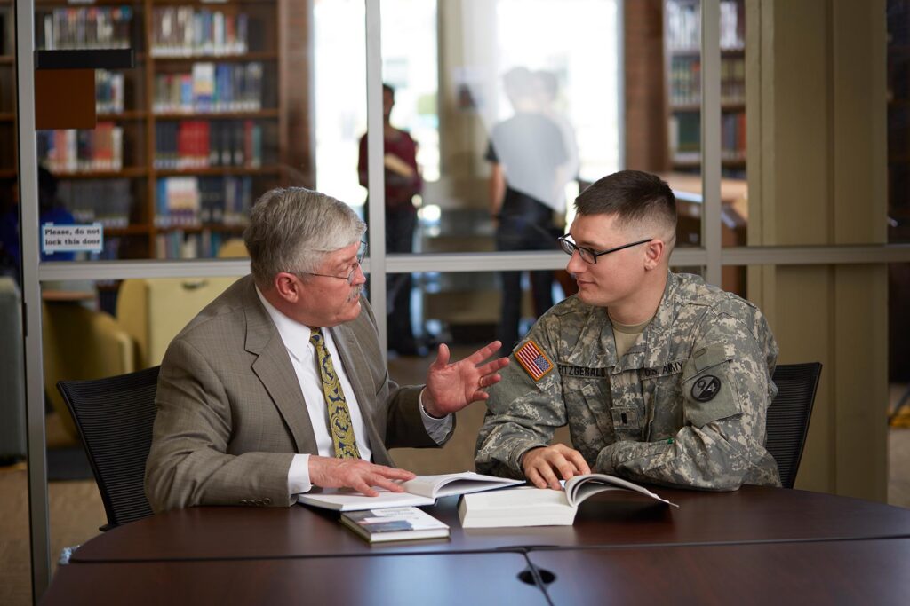 Dr. Mike Langston meets with a chaplaincy student.