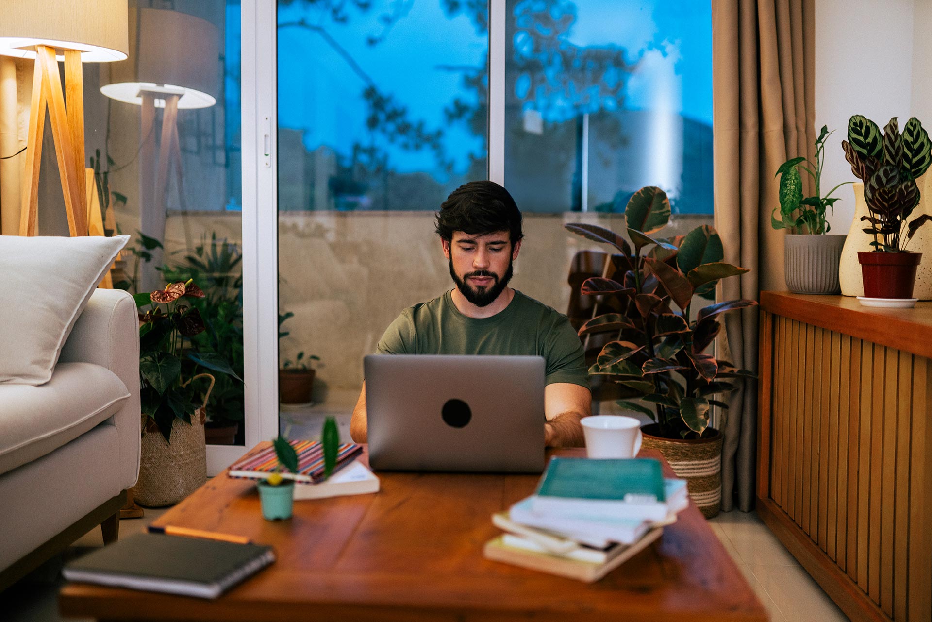 A PhD student studying online